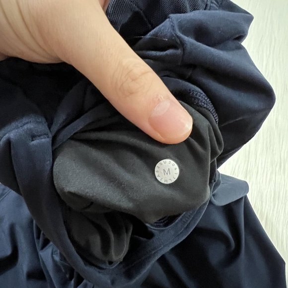 Lululemon Men's Size Medium Nautical Navy Blue‎ The Fundamental Shorts - Picture 9 of 9